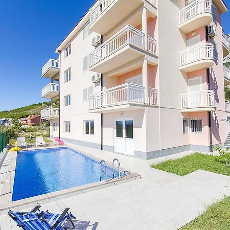 Apartments Seaview Tučepi Екстериор снимка
