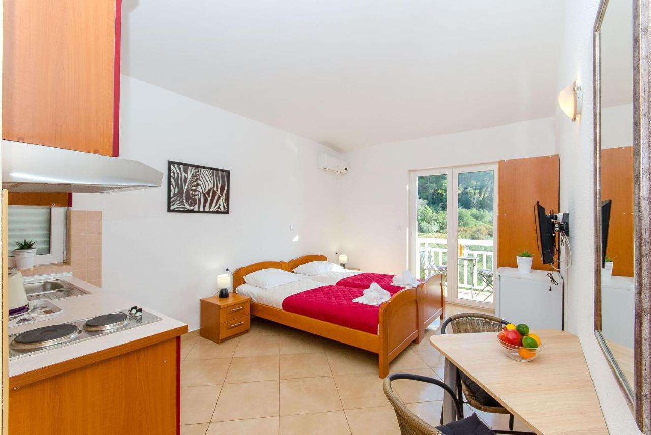 Apartments Seaview Tučepi Екстериор снимка