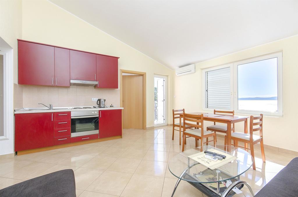 Apartments Seaview Tučepi Екстериор снимка