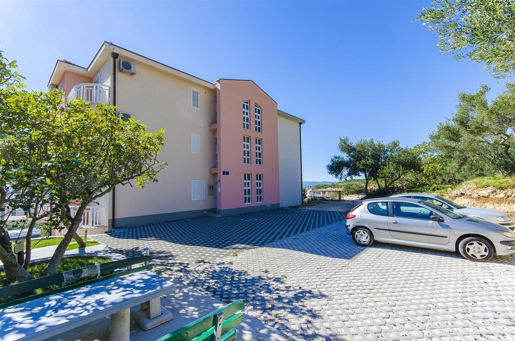 Apartments Seaview Tučepi Екстериор снимка